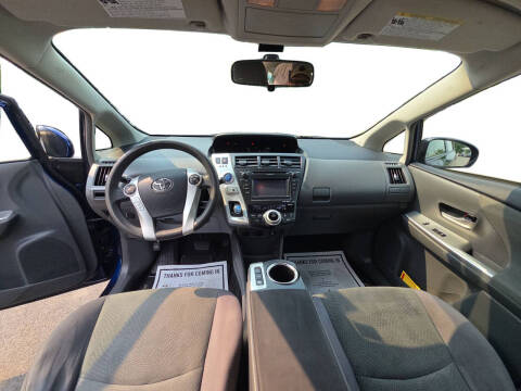 2013 Toyota Prius v Three