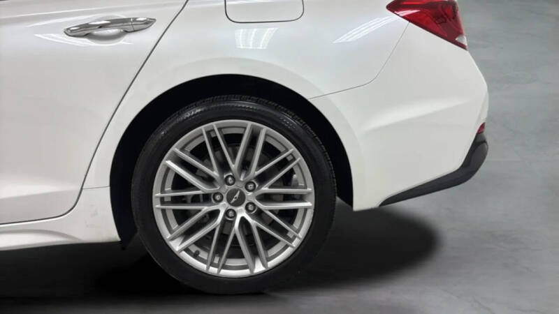 2020 Genesis G70