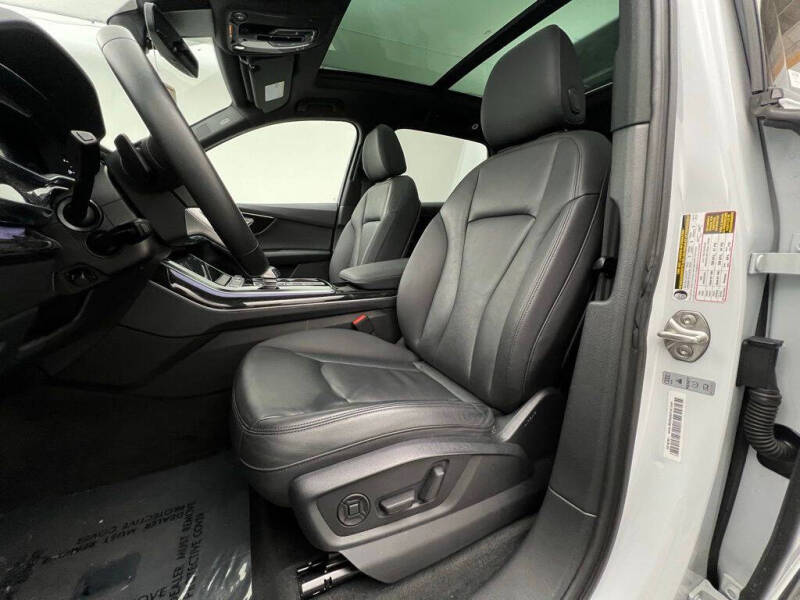 2022 Audi Q7 quattro Premium Plus 55 TFSI