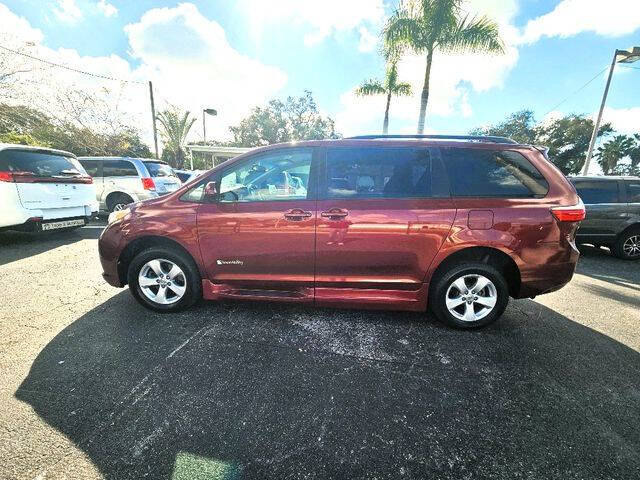 2016 Toyota Sienna