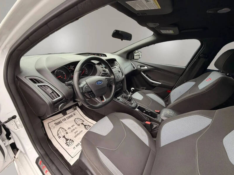 2017 Ford Focus ST