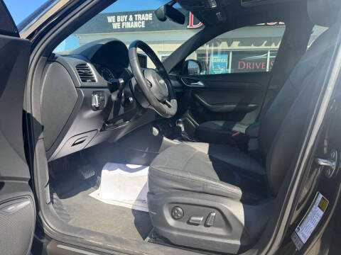 2016 Audi Q3 2.0T Prestige