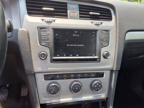 2017 Volkswagen Golf