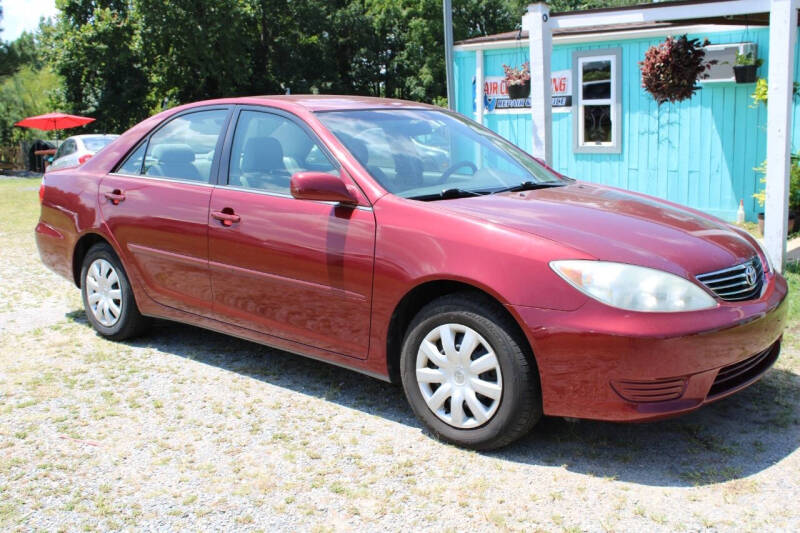 2005 Toyota Camry LE