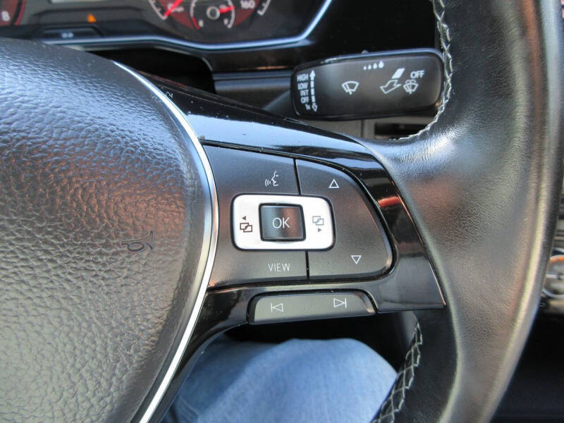 2019 Volkswagen Jetta R-Line