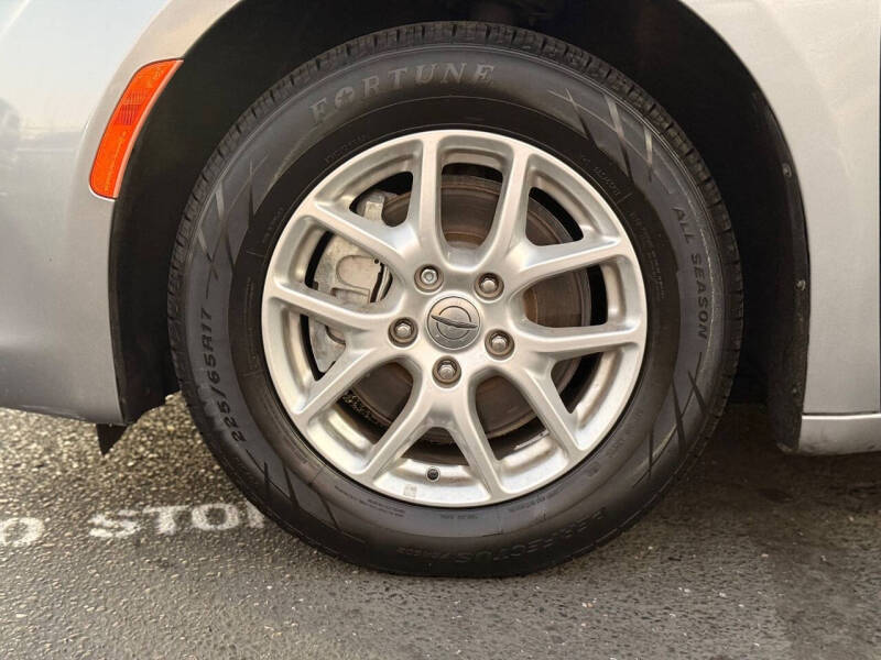 2021 Chrysler Voyager LXi