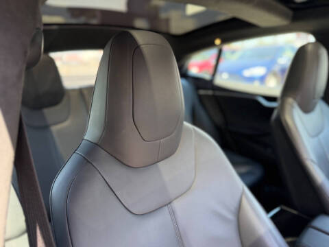 2015 Tesla Model S 85D