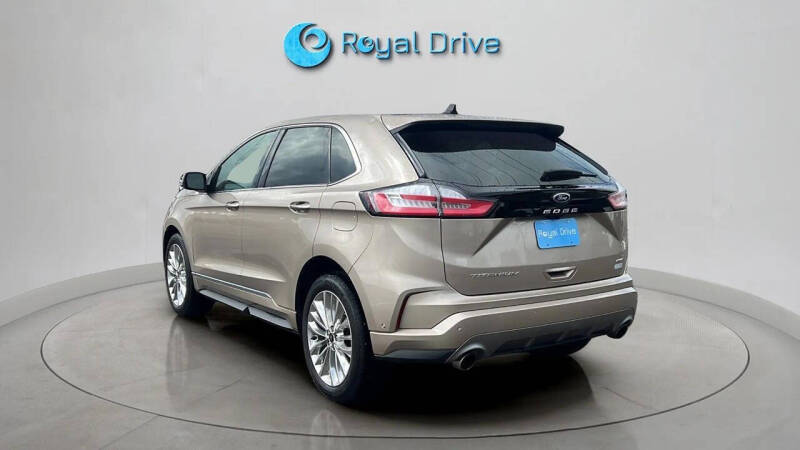 2021 Ford Edge Titanium