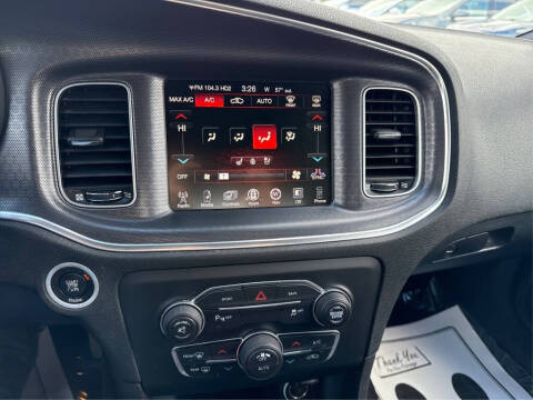 2016 Dodge Charger SXT