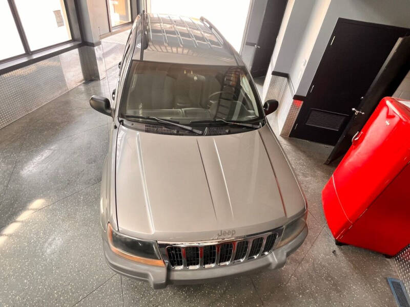 2002 Jeep Grand Cherokee Laredo