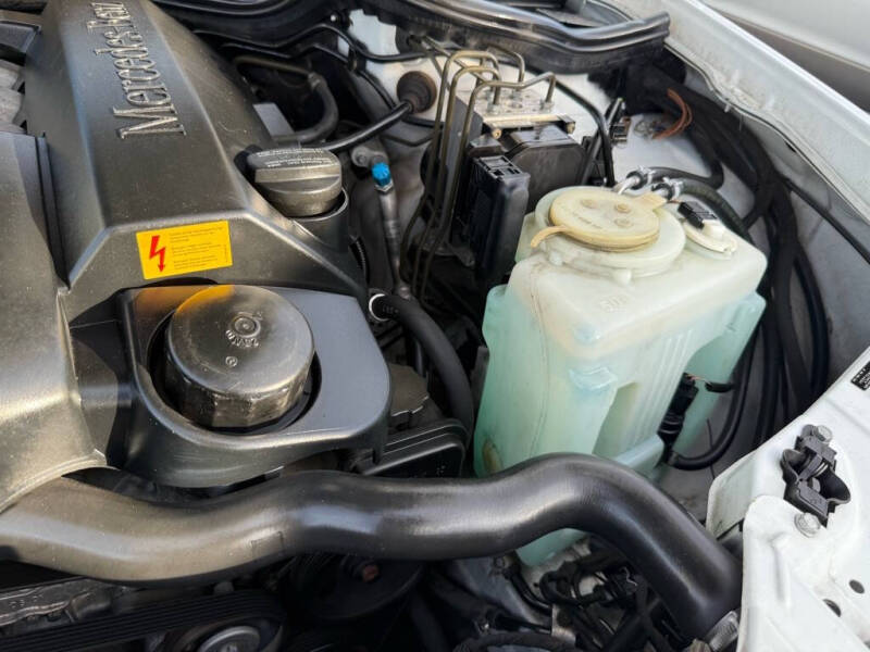 2001 Mercedes-Benz E-Class E 320