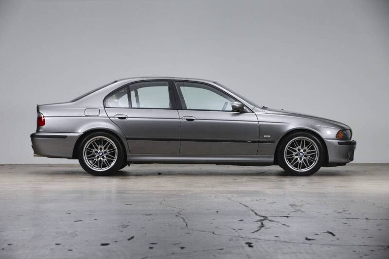 2003 BMW M5