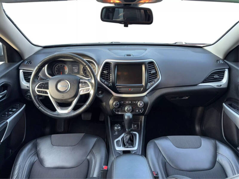 2018 Jeep Cherokee Latitude Plus