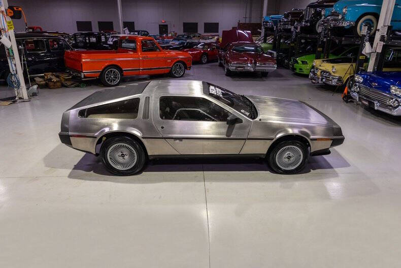 1981 DeLorean DMC-12