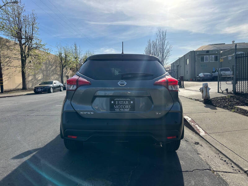 2020 Nissan Kicks SV