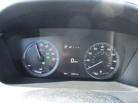 2017 Hyundai Sonata Hybrid SE