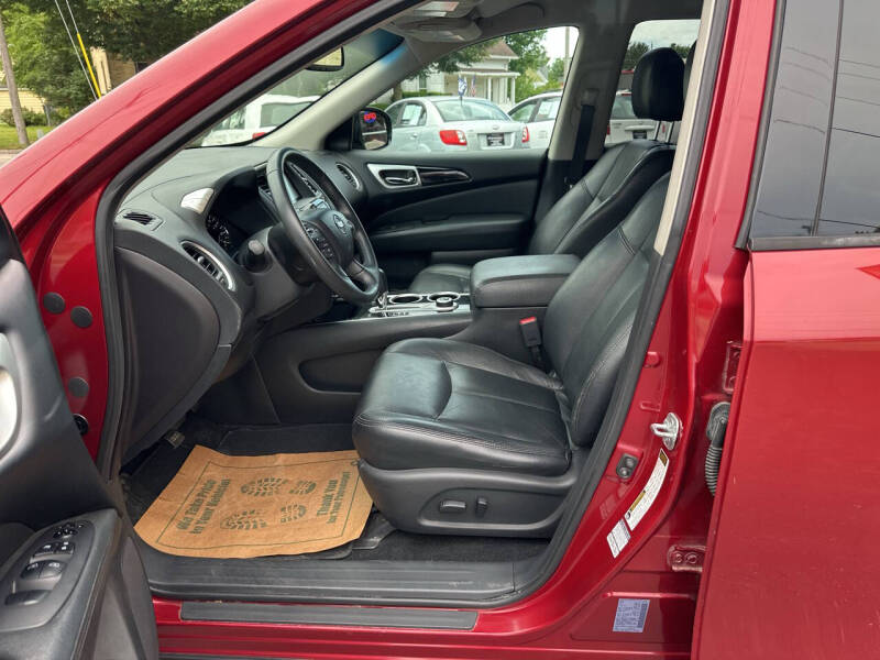 2015 Nissan Pathfinder SV