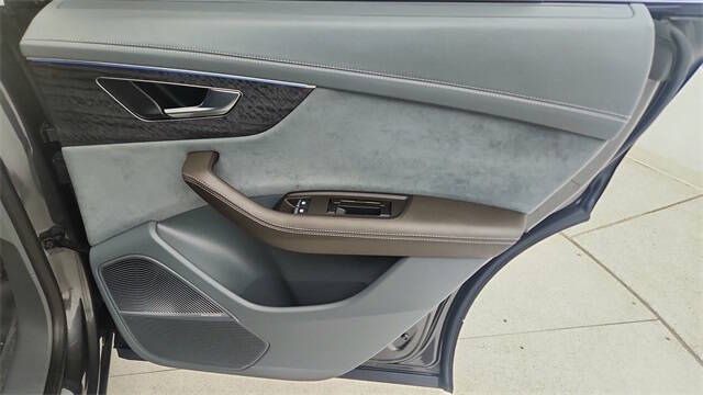 2023 Audi Q8 quattro Prestige 55 TFSI