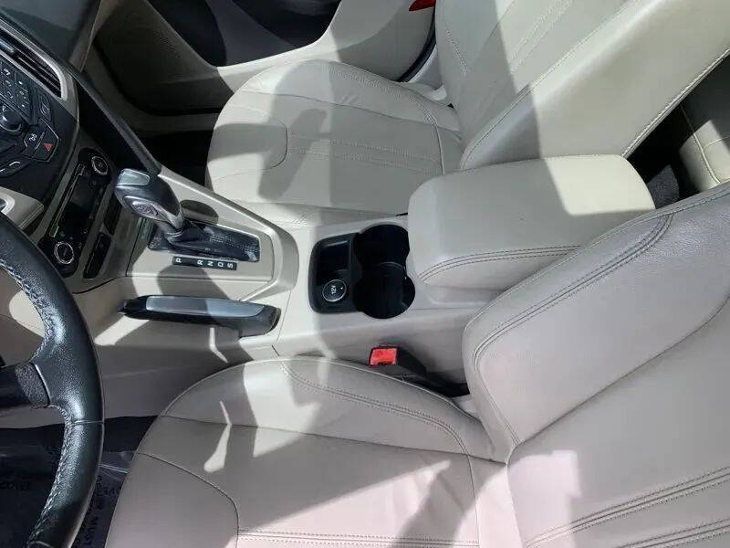 2012 Ford Focus SEL