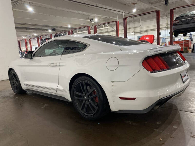 2017 Ford Mustang EcoBoost Premium