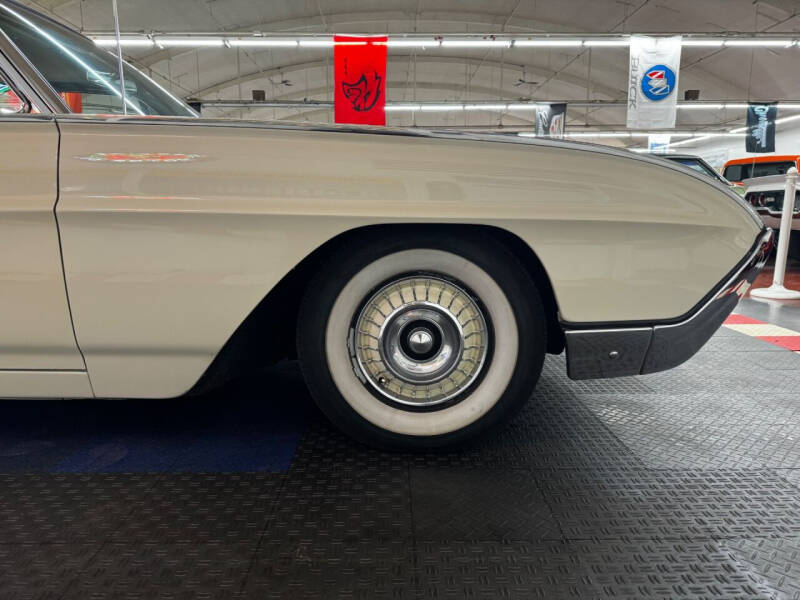 1963 Ford Thunderbird