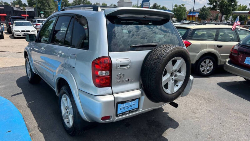 2004 Toyota RAV4