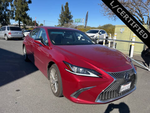 2019 Lexus ES 300h