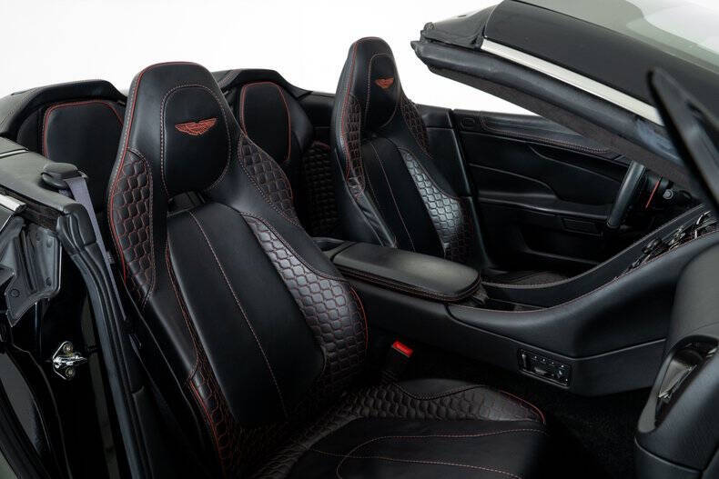 2015 Aston Martin Vanquish Volante