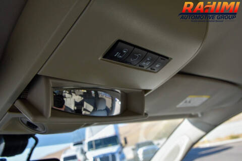 2012 Chrysler Town and Country Touring