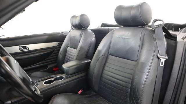 2003 Ford Thunderbird