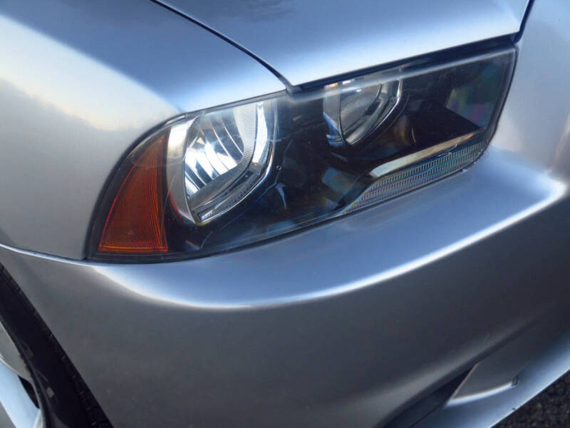 2011 Dodge Charger SE