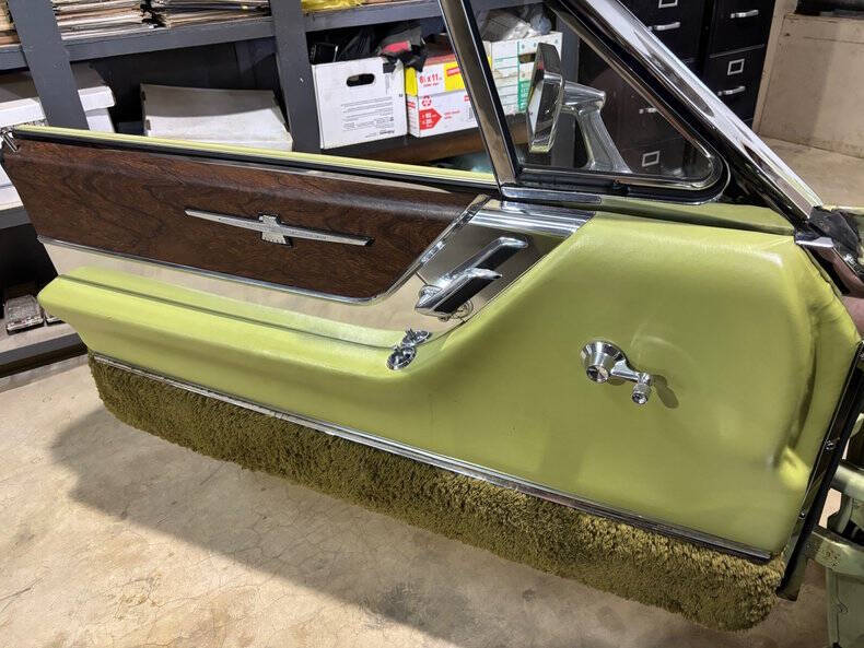 1964 Ford Thunderbird