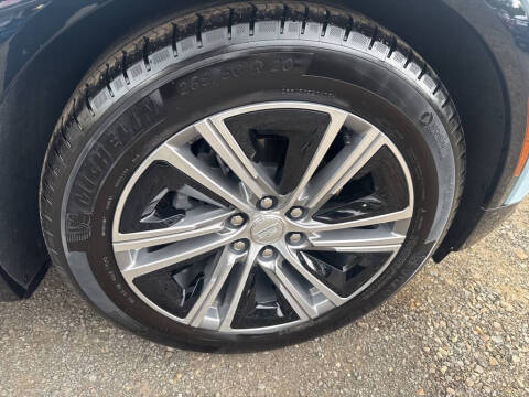 2024 Cadillac LYRIQ Luxury 1