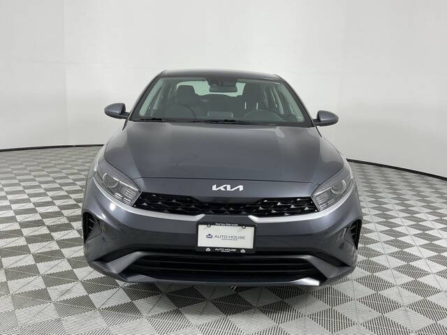 Used 2024 Kia Forte LXS with VIN 3KPF24AD9RE705770 for sale in Peoria, AZ