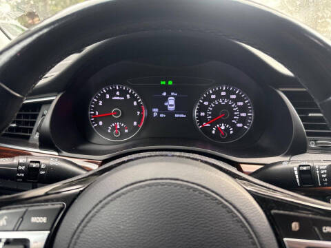 2019 Kia Cadenza Premium