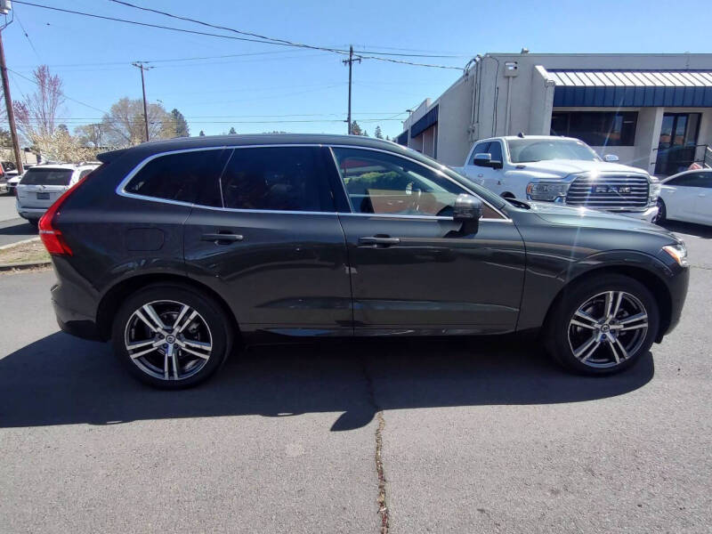 2018 Volvo XC60 T5 Momentum