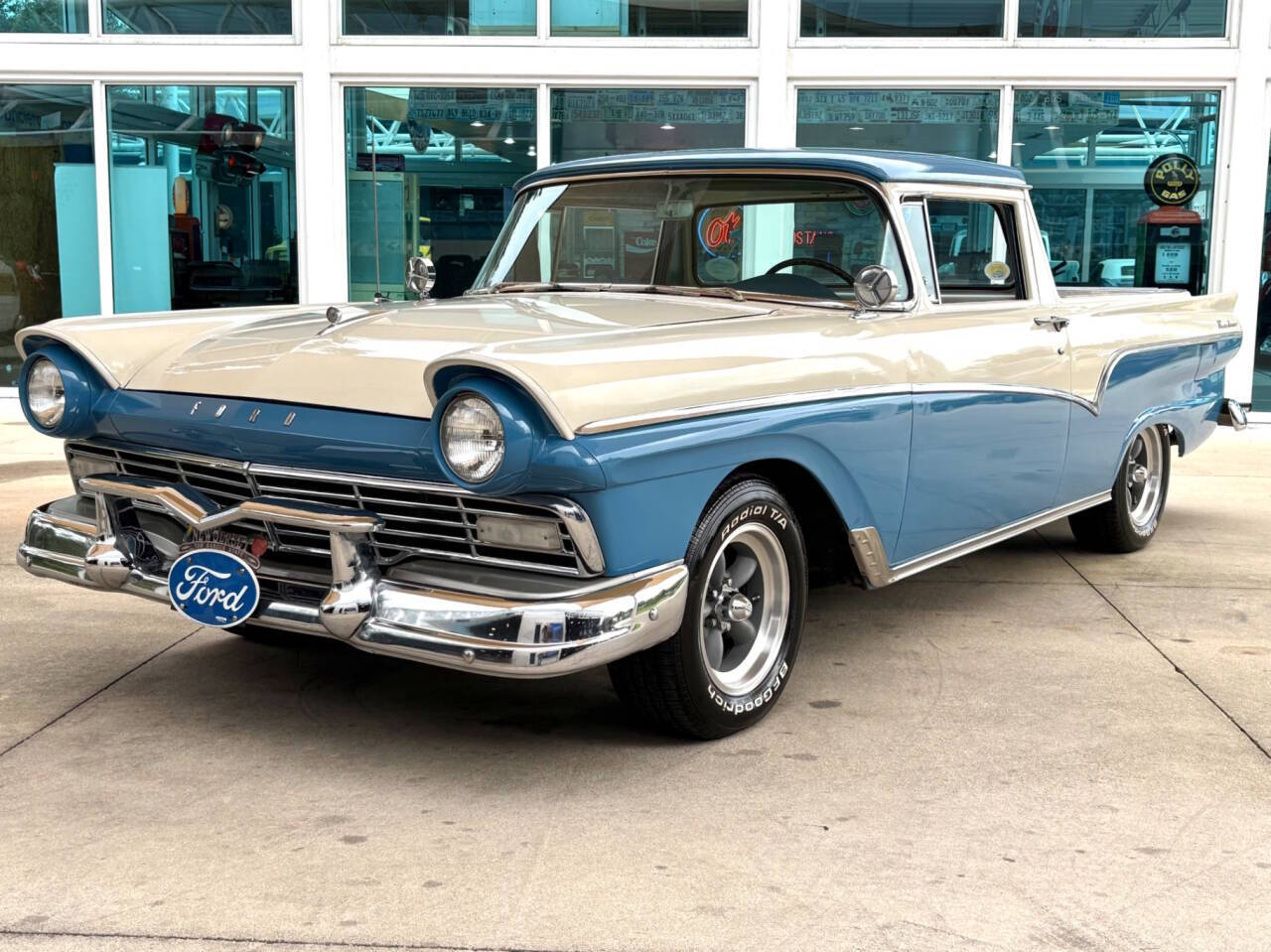 1957 Ford Ranchero 10
