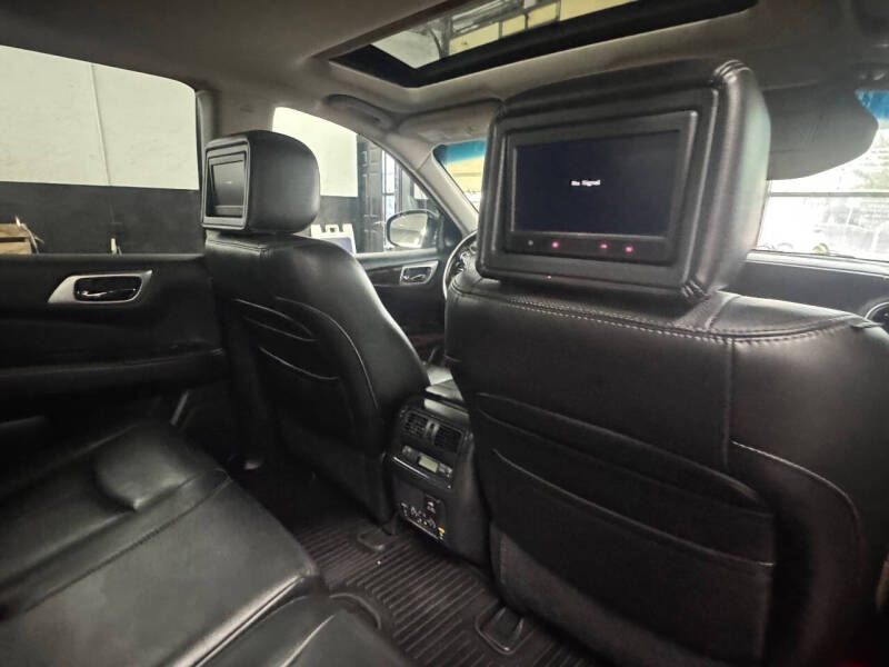 2013 Nissan Pathfinder Platinum