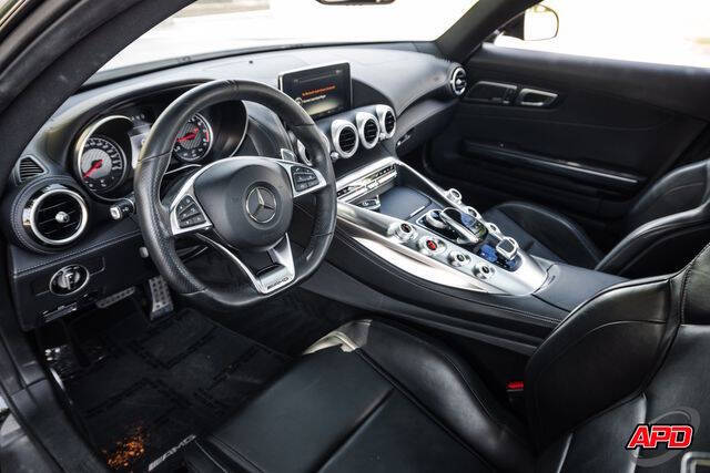 2017 Mercedes-Benz AMG GT