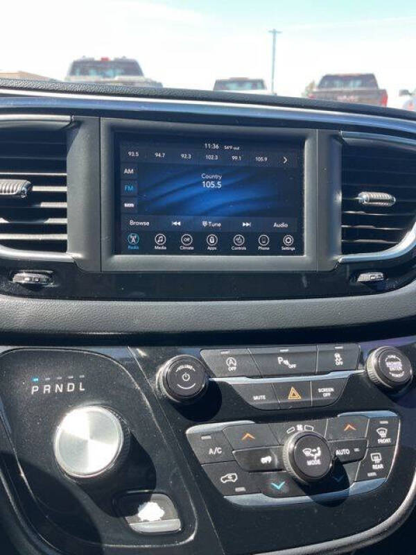 2020 Chrysler Pacifica Touring L