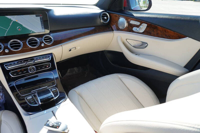 2017 Mercedes-Benz E-Class E 300