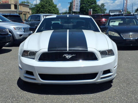 2013 Ford Mustang V6