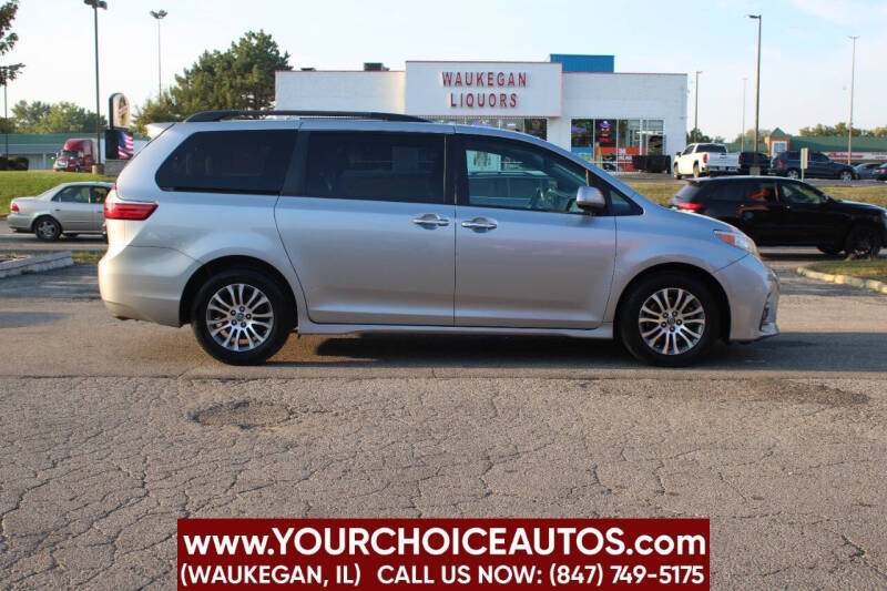 2018 Toyota Sienna XLE 8-Passenger