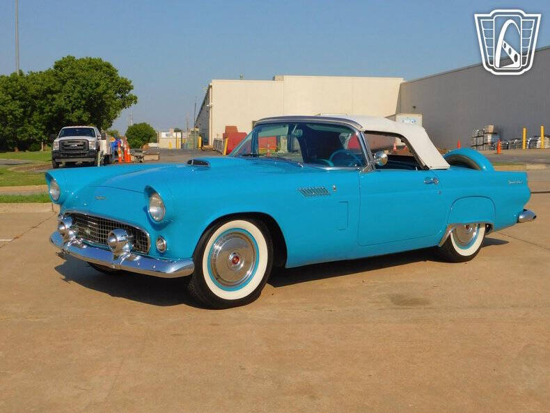 1956 Ford Thunderbird