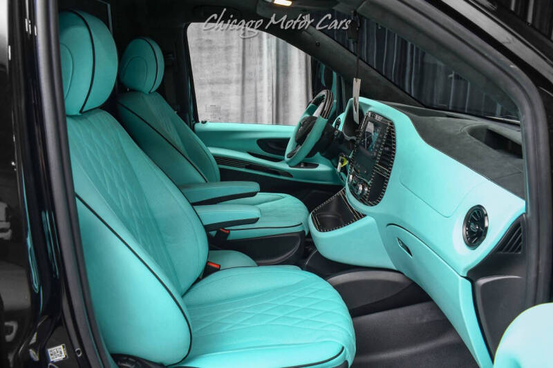 2023 Mercedes-Benz Metris Passenger