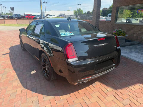2019 Chrysler 300 S