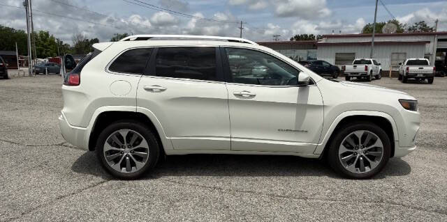 2019 Jeep Cherokee Overland