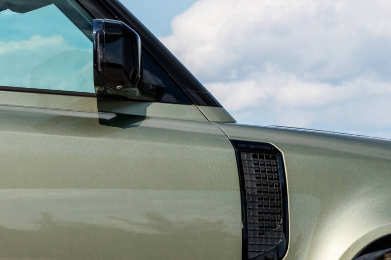 2021 Land Rover Defender 90 X-Dynamic S