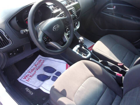 2016 Kia Rio 5-Door LX