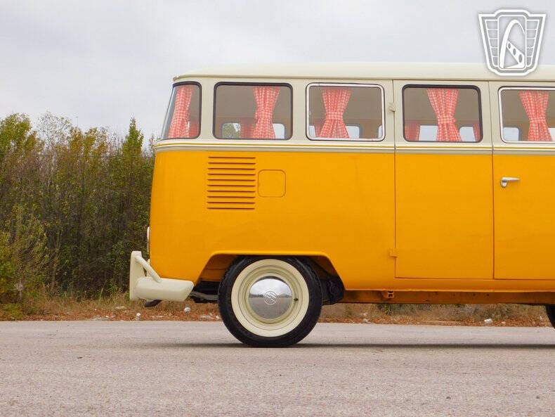1975 Volkswagen Type 2